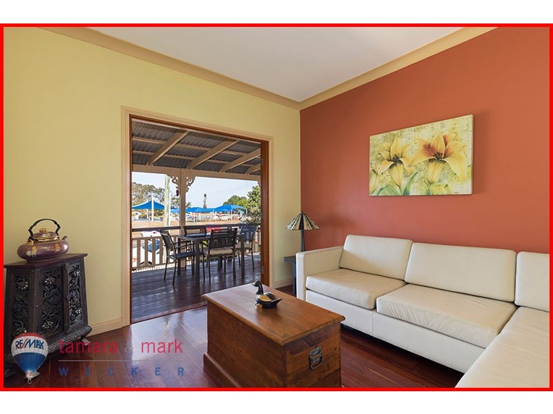 202 Flinders Parade, Sandgate QLD 4017