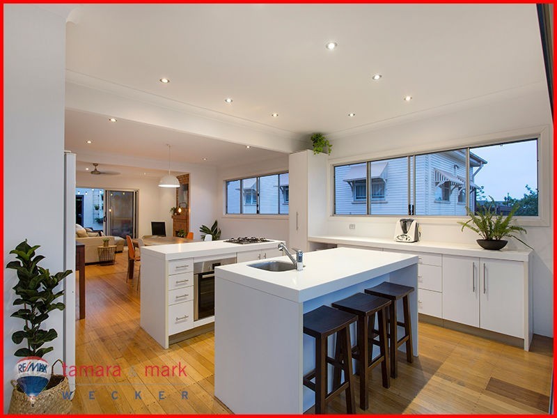 11 Gynther Avenue, Brighton QLD 4017