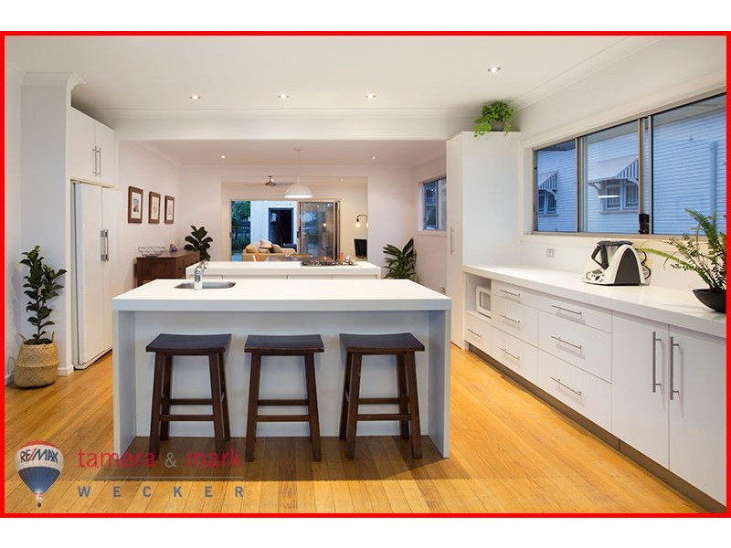 11 Gynther Avenue, Brighton QLD 4017