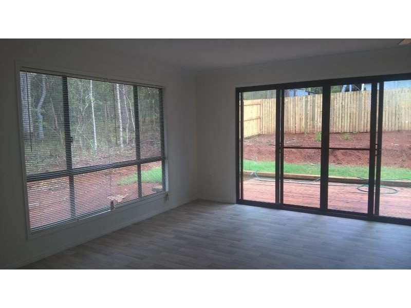 43 Waikiki Beach Rd, Russell Island QLD 4184