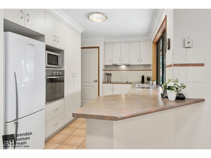 18 Rutherford Road, Withcott QLD 4352