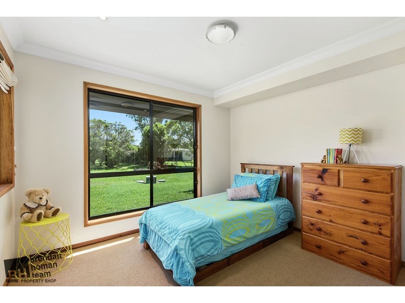 18 Rutherford Road, Withcott QLD 4352