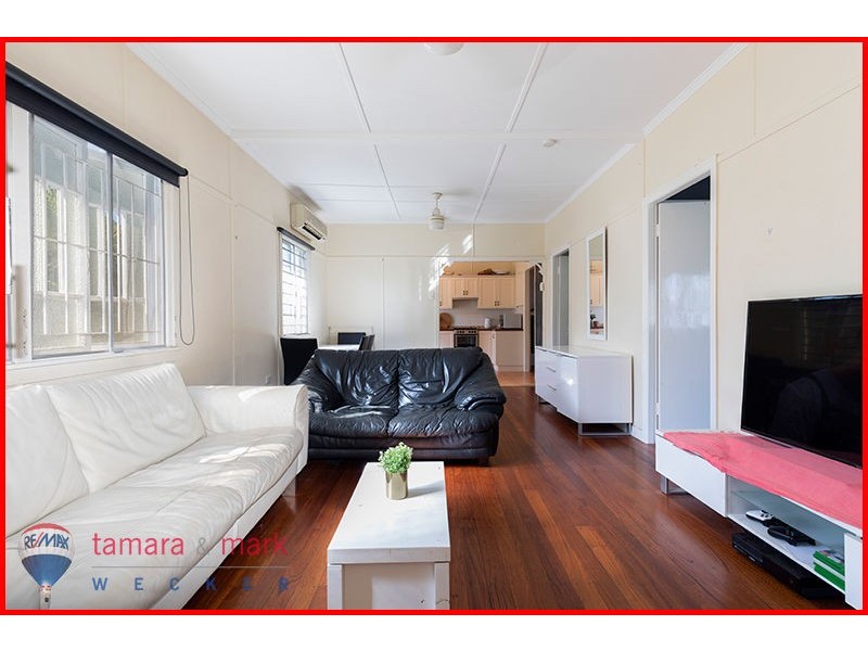 5 Wharf Street, Woody Point QLD 4019