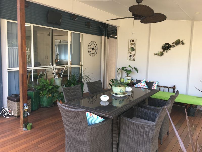 10 Oomool St, Macleay Island QLD 4184