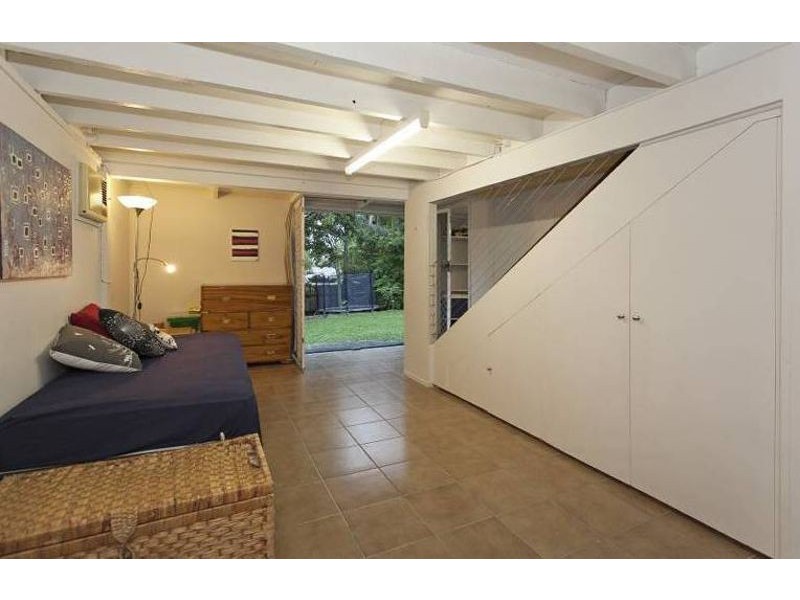 6 Ormeley Street, Stafford Heights QLD 4053