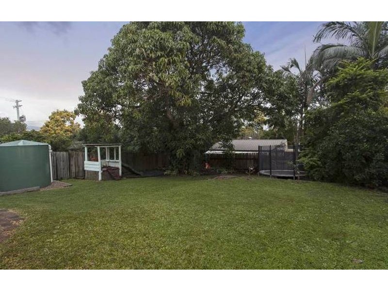 6 Ormeley Street, Stafford Heights QLD 4053