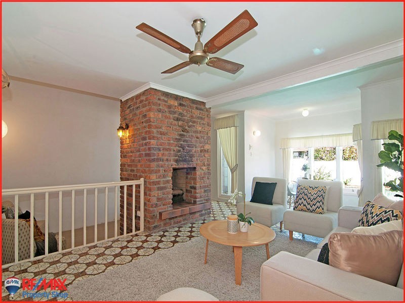 1/30 King Street, Woody Point QLD 4019