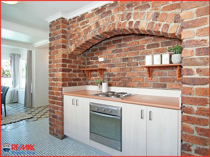 1/30 King Street, Woody Point QLD 4019