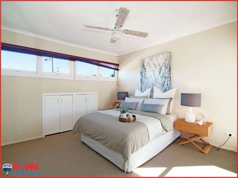 1/30 King Street, Woody Point QLD 4019