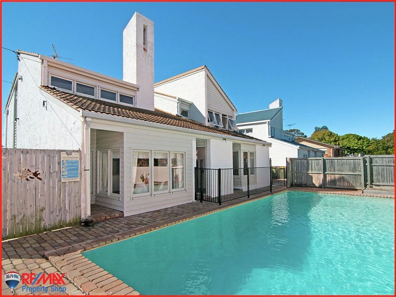 1/30 King Street, Woody Point QLD 4019