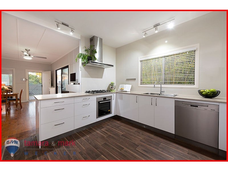 4 Sackett Street, Brighton QLD 4017