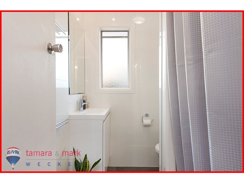 4 Sackett Street, Brighton QLD 4017