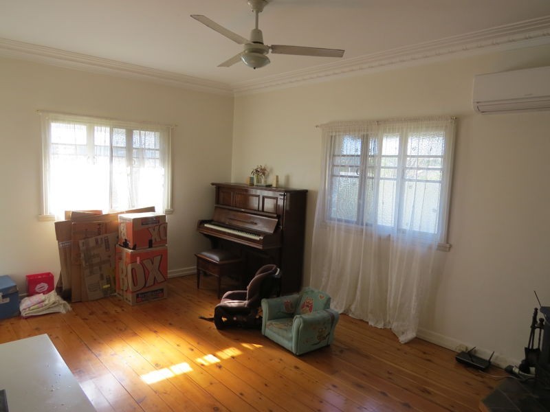 25 Maclean Street, Brighton QLD 4017