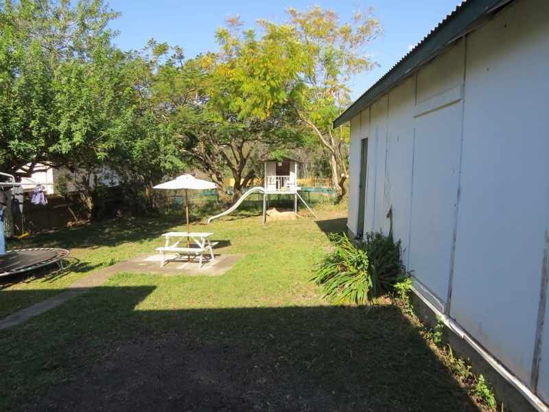 25 Maclean Street, Brighton QLD 4017