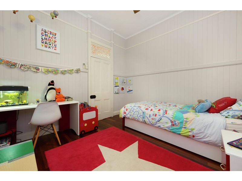 66 Griffith Street, Sandgate QLD 4017