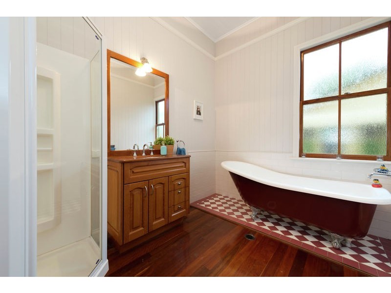 66 Griffith Street, Sandgate QLD 4017