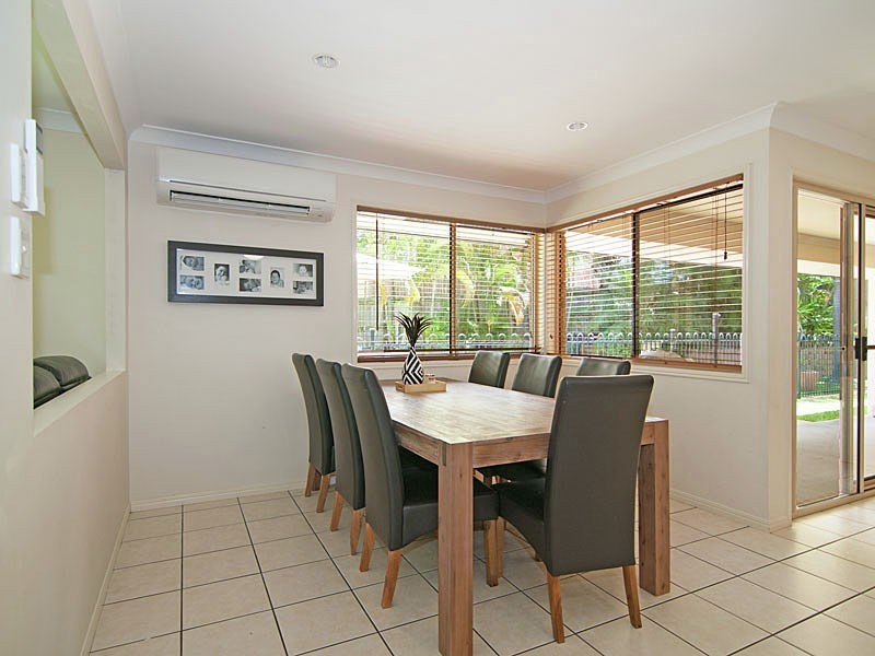 8 Susan Close, Bracken Ridge QLD 4017