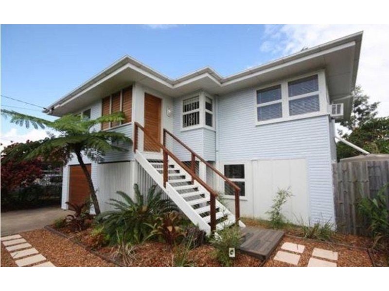 24 Watson Street, Clontarf QLD 4019