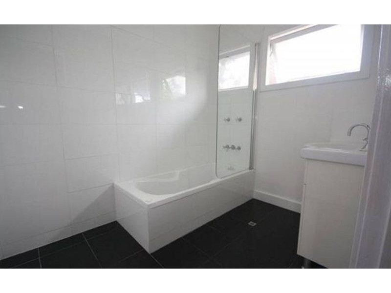 24 Watson Street, Clontarf QLD 4019