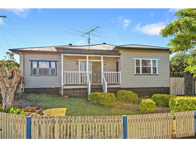 35 Beelbee Street, Harristown QLD 4350