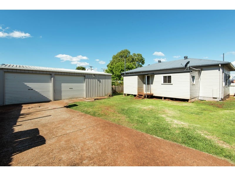 35 Beelbee Street, Harristown QLD 4350