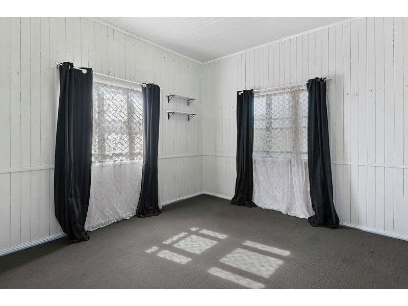 35 Beelbee Street, Harristown QLD 4350