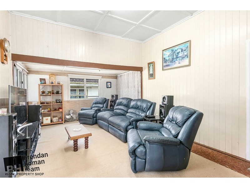 8 Princess Street, Newtown QLD 4350