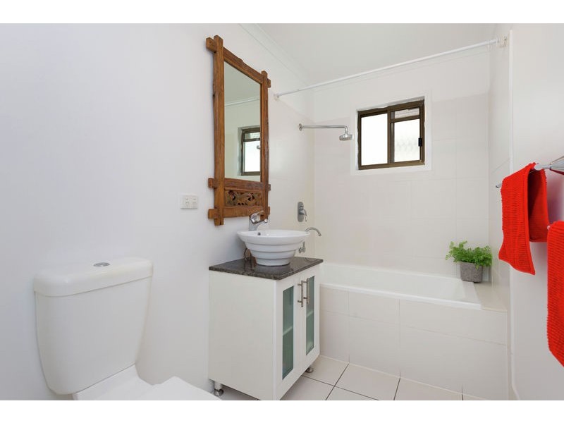 128 Dunne Street, Brighton QLD 4017