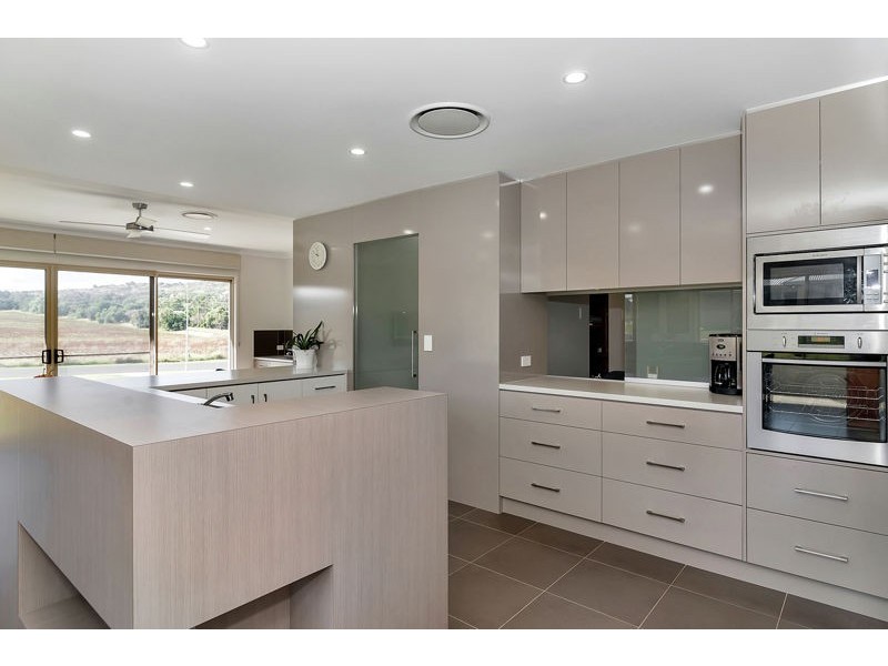 3 Storeys Road, Kingsthorpe QLD 4400