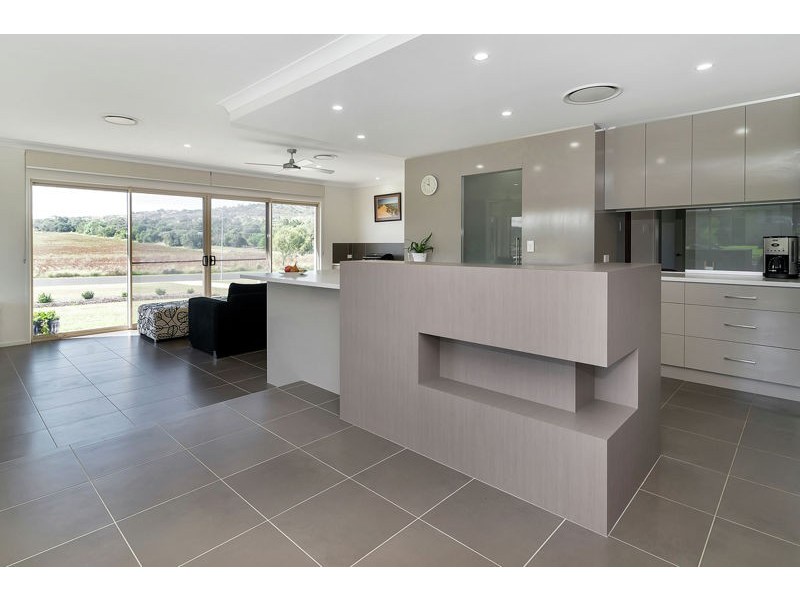 3 Storeys Road, Kingsthorpe QLD 4400