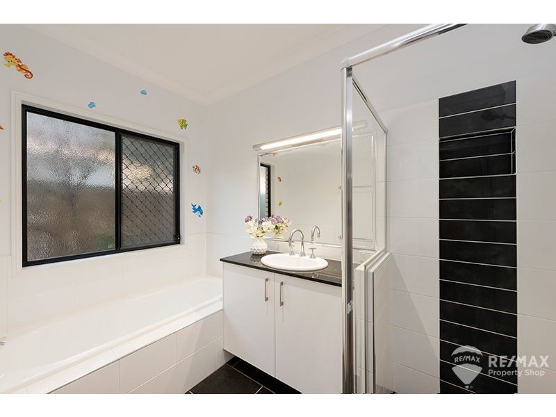 129 Baskerville Street, Brighton QLD 4017