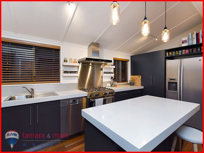 24 Murray Street, Sandgate QLD 4017