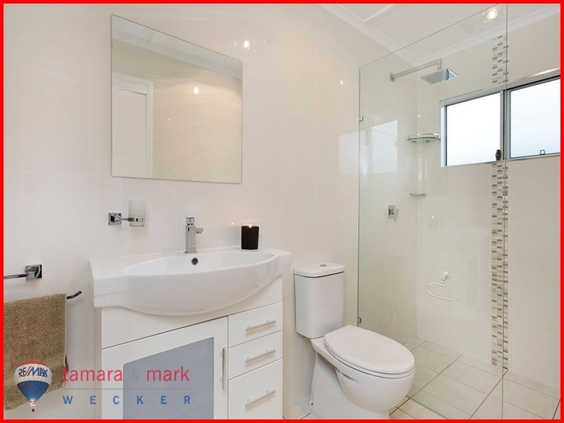 24 Murray Street, Sandgate QLD 4017