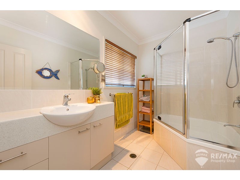 24 Scott street, Deagon QLD 4017