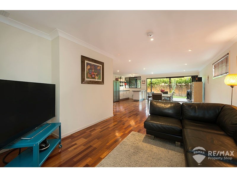 24 Scott street, Deagon QLD 4017