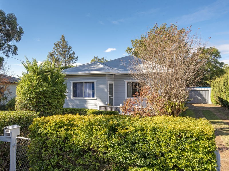 20 Whichello Street, Newtown QLD 4350