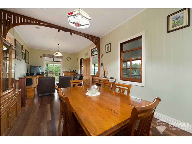 25 Raymond Street, Shorncliffe QLD 4017