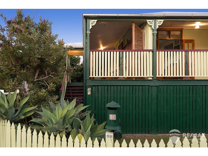 25 Raymond Street, Shorncliffe QLD 4017
