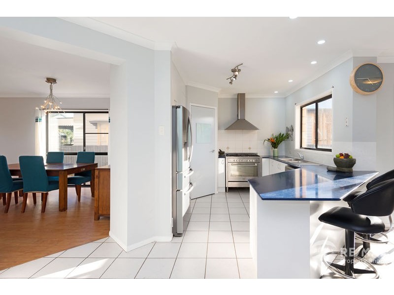 35 Finnie Road, Deagon QLD 4017