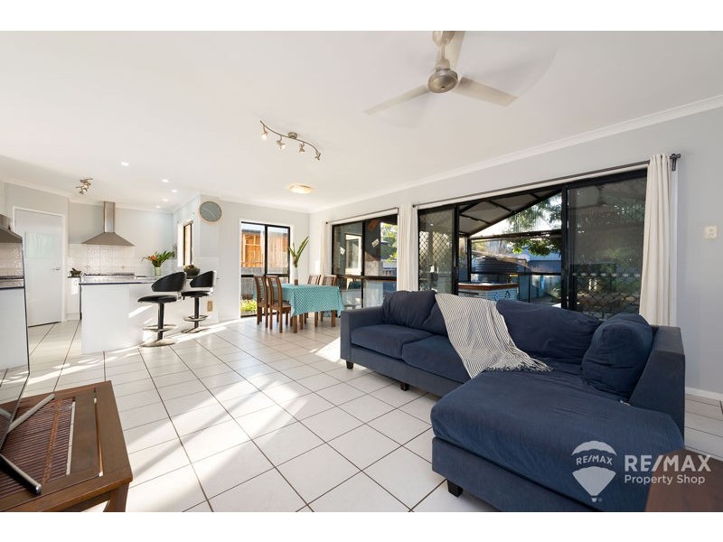 35 Finnie Road, Deagon QLD 4017