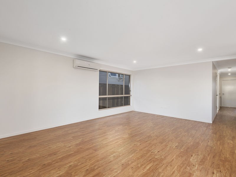 16 Hamilton Street, Newtown QLD 4350