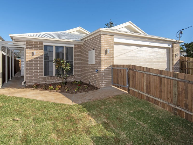 16 Hamilton Street, Newtown QLD 4350