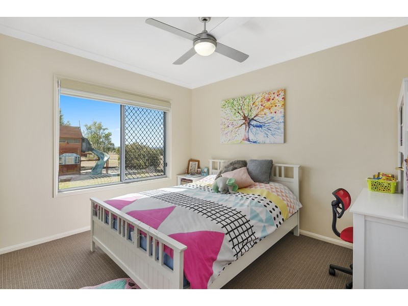 55 Hilltop Drive, Gowrie Junction QLD 4352