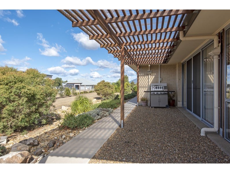 55 Hilltop Drive, Gowrie Junction QLD 4352