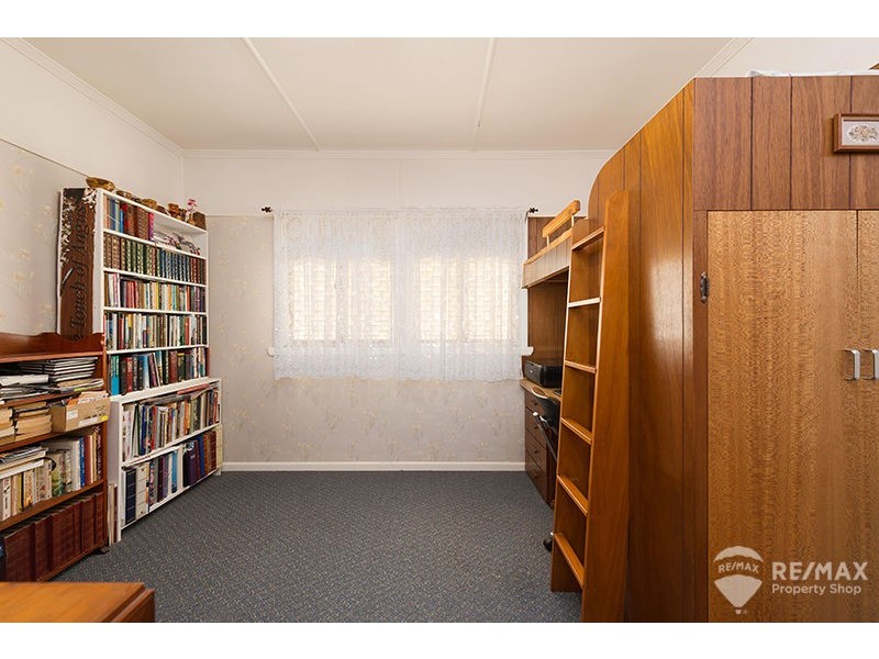 11 Kenbarry Street, Brighton QLD 4017