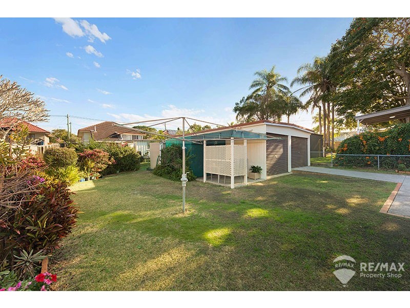 11 Kenbarry Street, Brighton QLD 4017