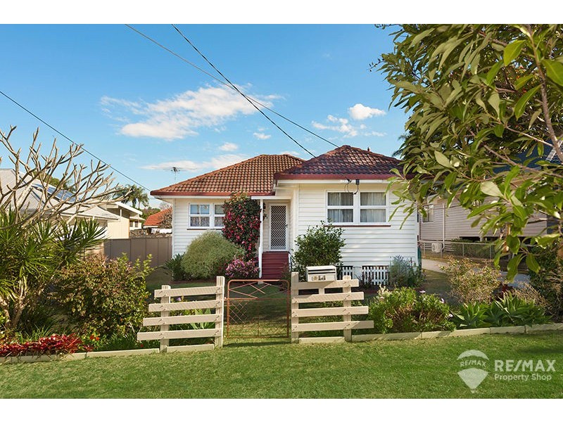 11 Kenbarry Street, Brighton QLD 4017