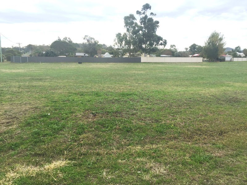 23 George Street, Kingsthorpe QLD 4400