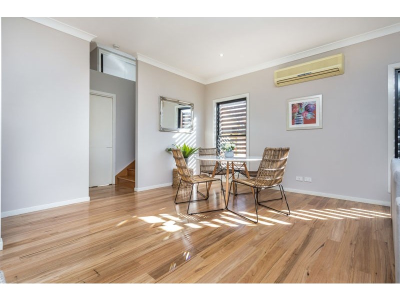 30 Thirteenth Avenue, Brighton QLD 4017