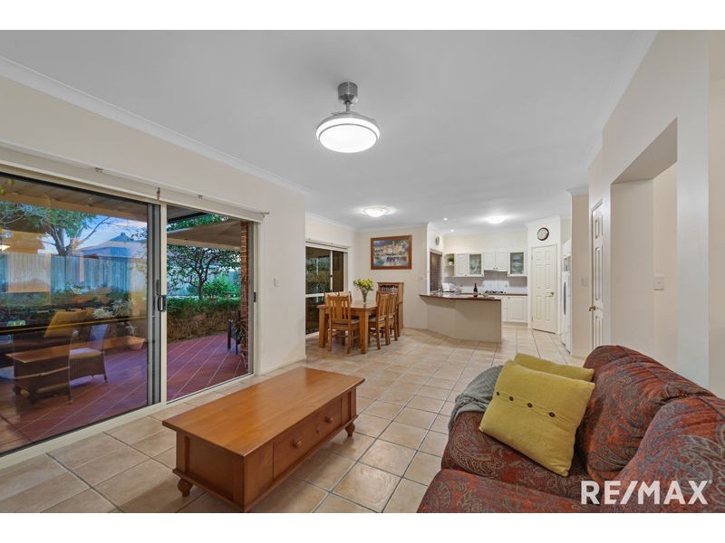 10 Campion Drive, North Lakes QLD 4509